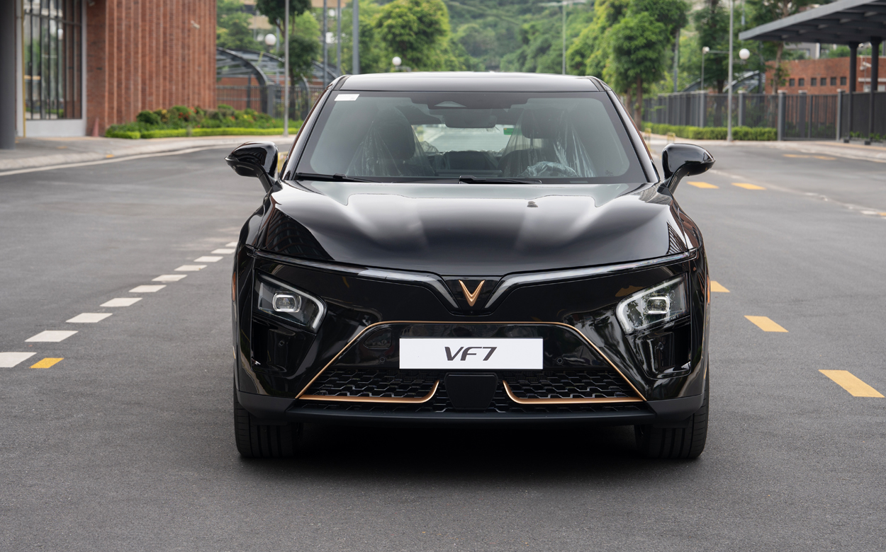 vinfast vf7 bản eco