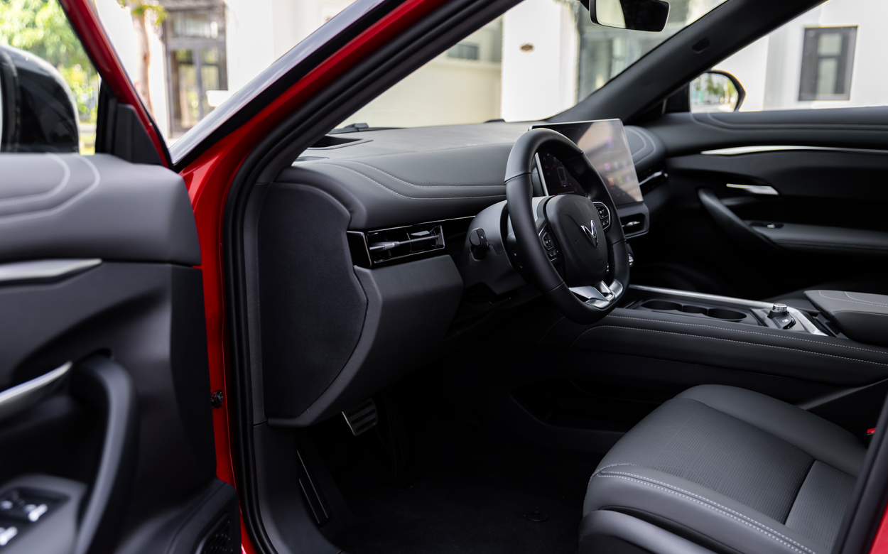 mua vinfast vf7 trả góp