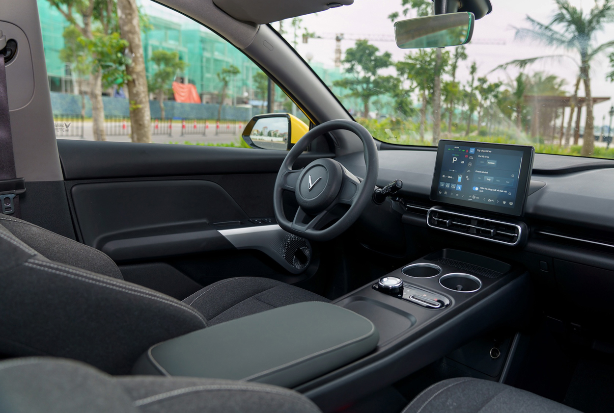 vinfast limo green trả góp giá rẻ