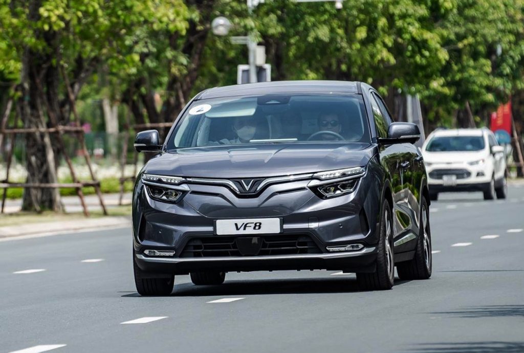vinfast vf8 giá rẻ