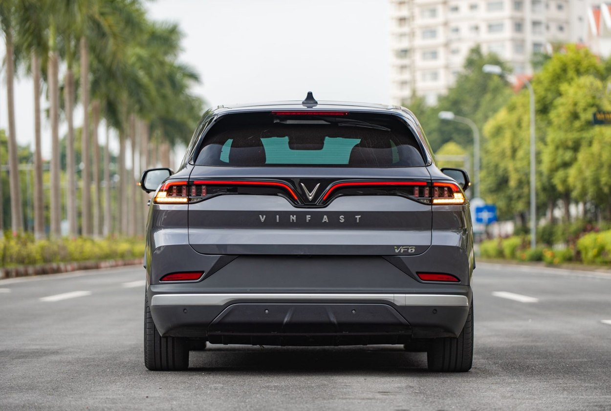 vinfast vf8 giá rẻ